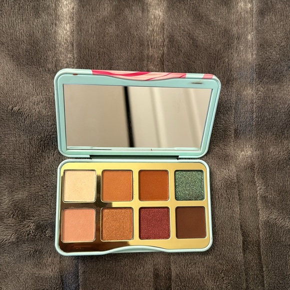 Too Faced Christmas Coffee Eyeshadow Makeup Palette - Picture 4 of 5